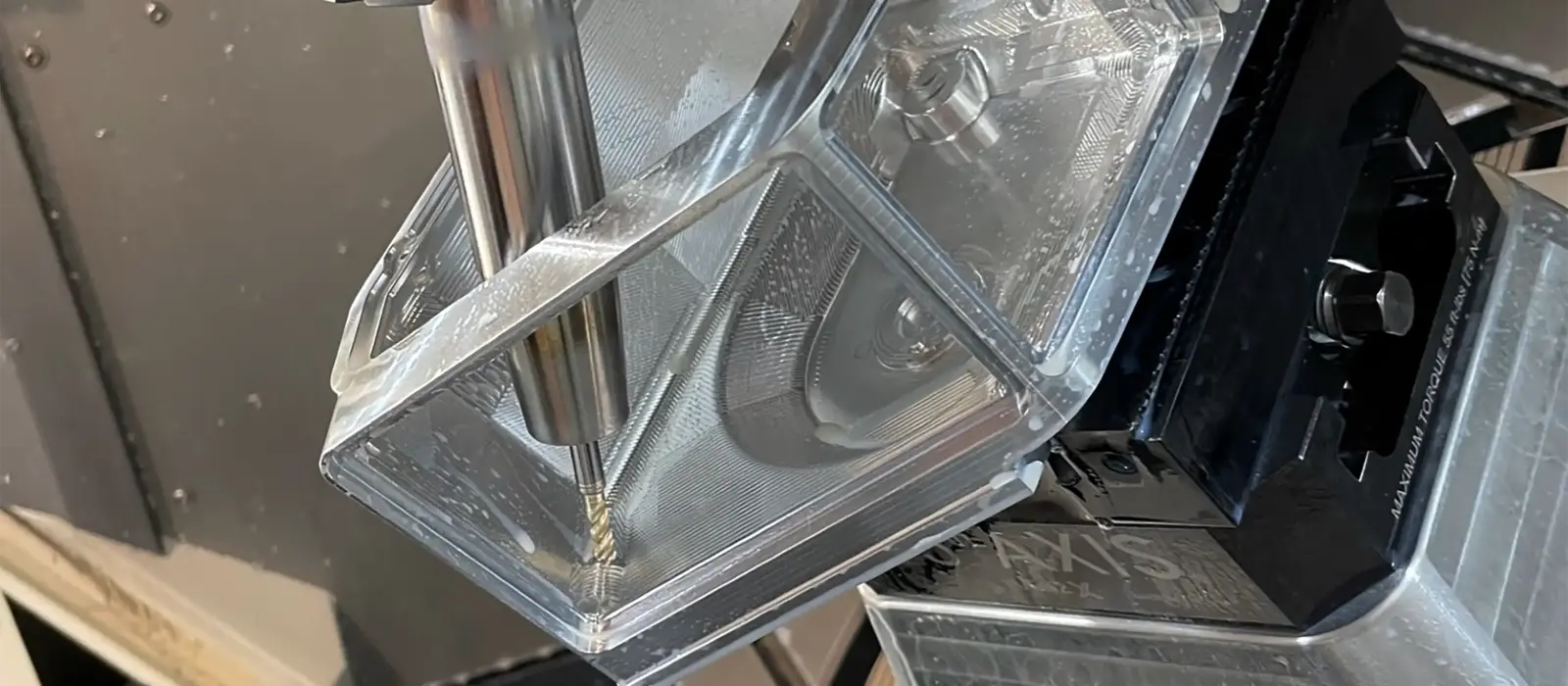 5-axis simultaneous CNC machining at Shape AS